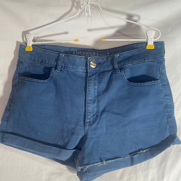 AMERICAN EAGLE HIGHRISE SHORTS - Picture 1 of 4